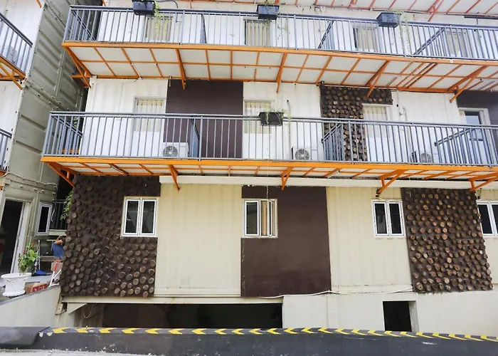 OYO 3300 Nadjara Residence Syariah Jakarta